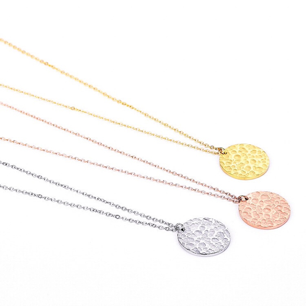 ⚜️𝟯𝟬%𝗢𝗙𝗙 𝗯𝘂𝗻𝗱𝗹𝗲𝘀 𝟯+⚜️ NEW Hammered Coin Stainless Steel Necklace - Picture 10 of 15